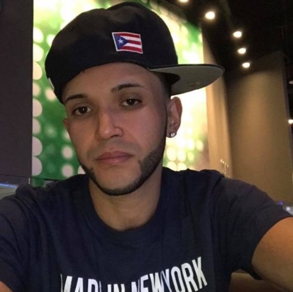 Meet your Posher, Carlos - Picture 1 of 1